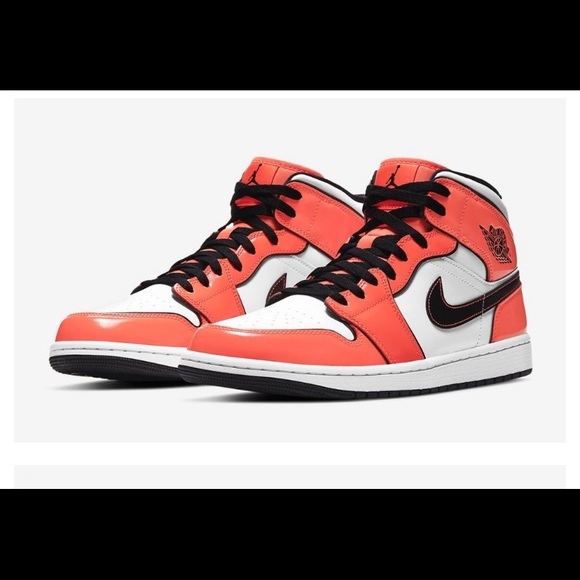 Jordan 1's turf orange
